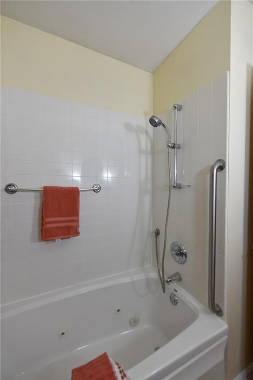 9604 E 32nd Street Property Photo 23
