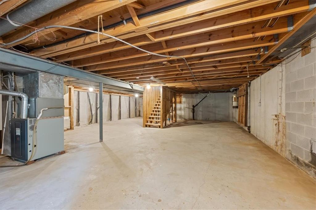 9905 Wayne Avenue Property Photo 25