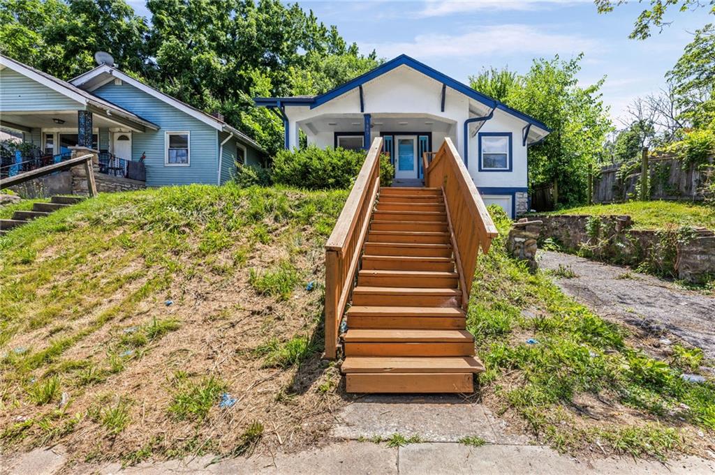 1805 E 67th Street Property Photo 3