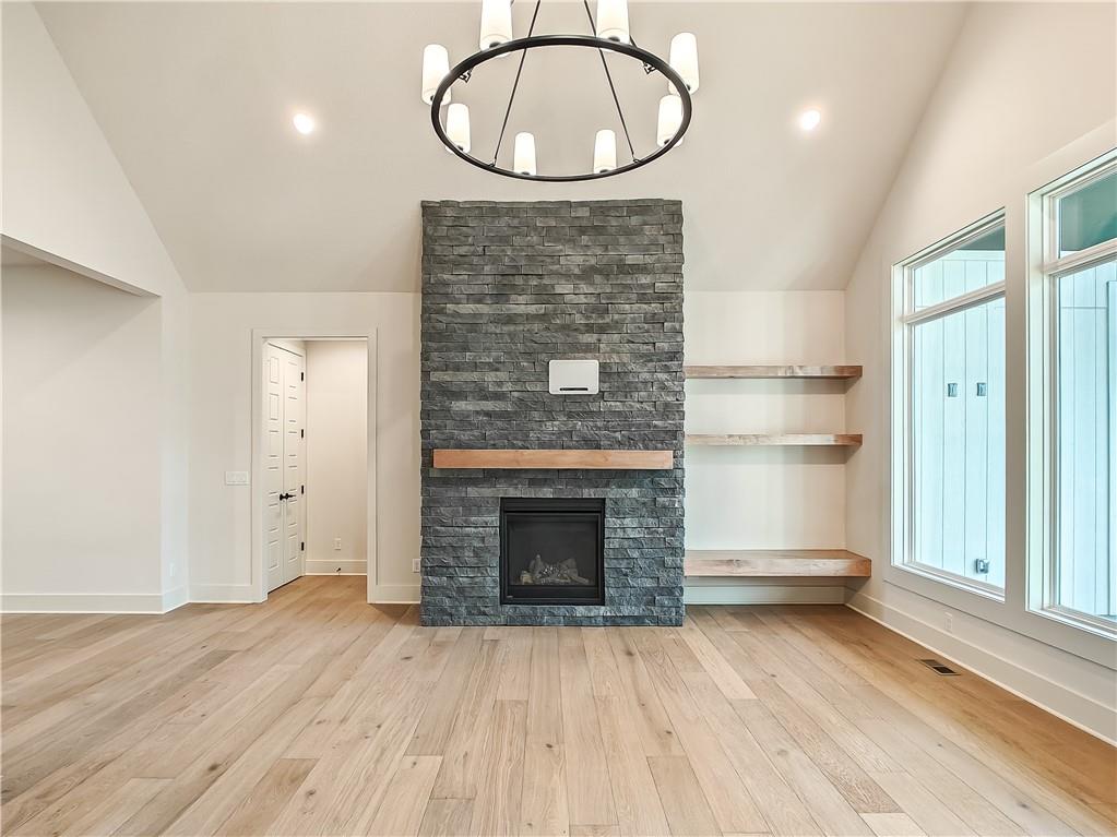 15181 W 168th Place Property Photo 14