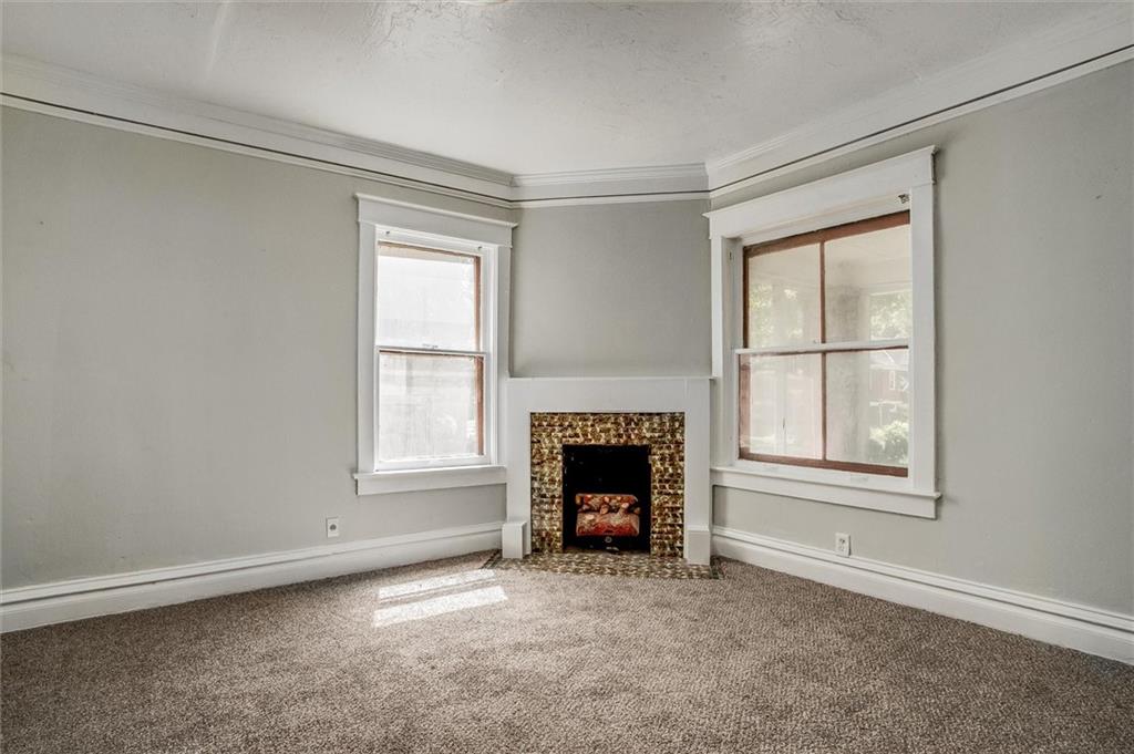 3222 E 28th Street Property Photo 6