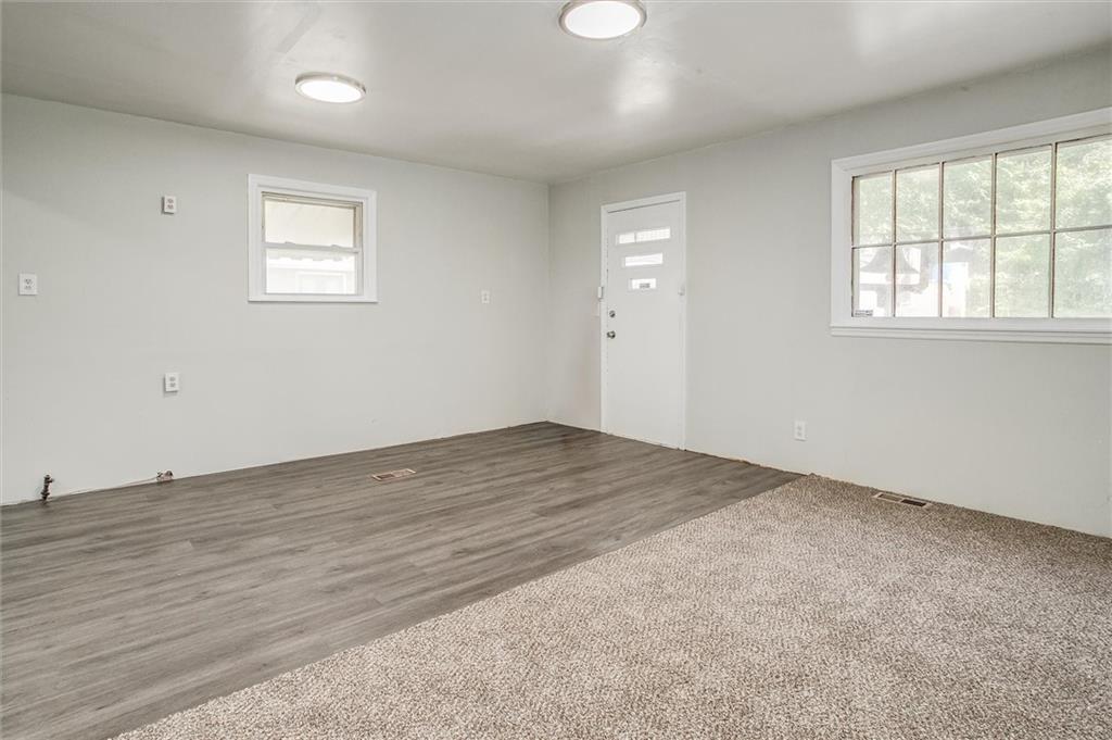 3222 E 28th Street Property Photo 10