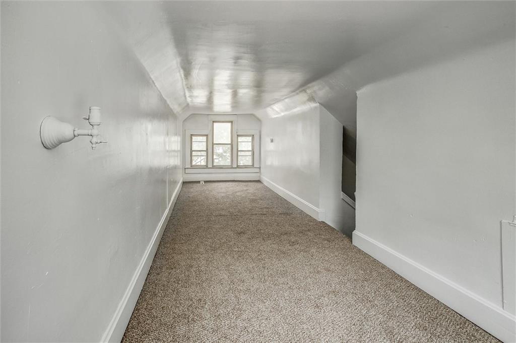 3222 E 28th Street Property Photo 23
