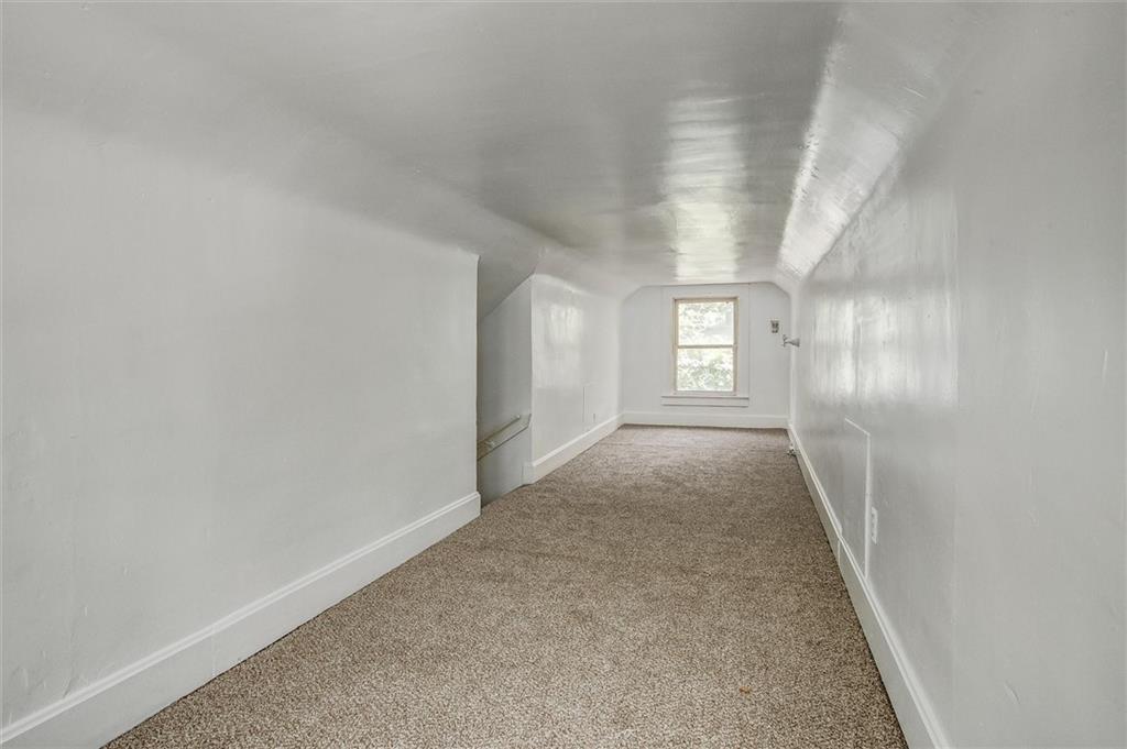 3222 E 28th Street Property Photo 24