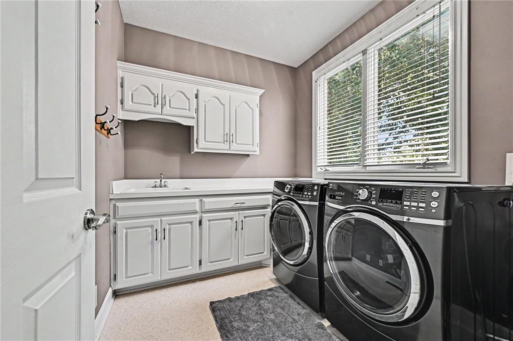 8033 Clearwater Drive Property Photo 37