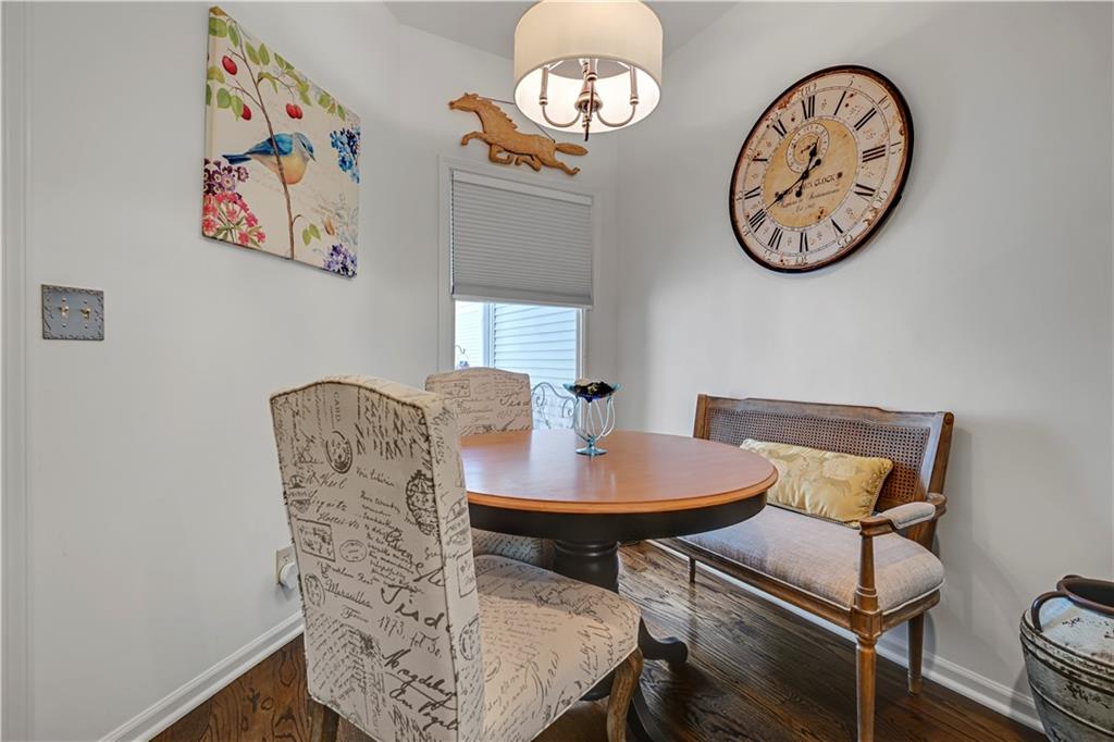 2433 W 137th Place Property Photo 10