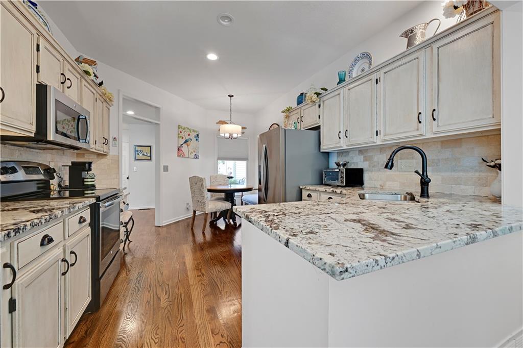 2433 W 137th Place Property Photo 17