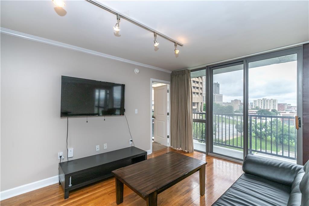600 Admiral Boulevard Property Photo 1