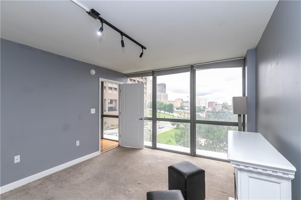 600 Admiral Boulevard Property Photo 12