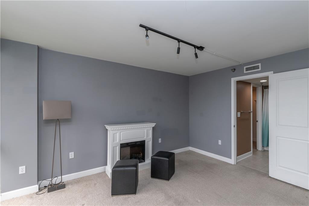 600 Admiral Boulevard Property Photo 14