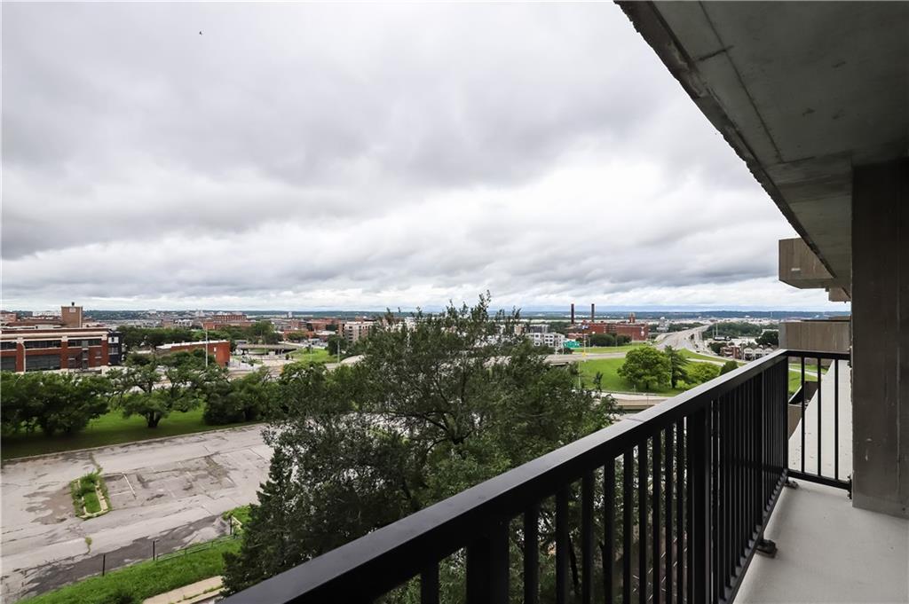 600 Admiral Boulevard Property Photo 29