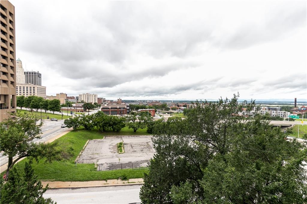 600 Admiral Boulevard Property Photo 30