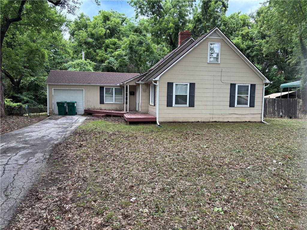 8732 E 73rd Terrace Property Photo 1