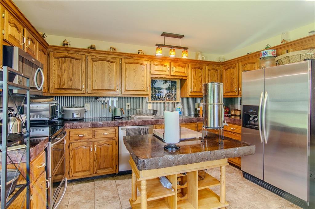 8352 Nw B Highway Property Photo 1