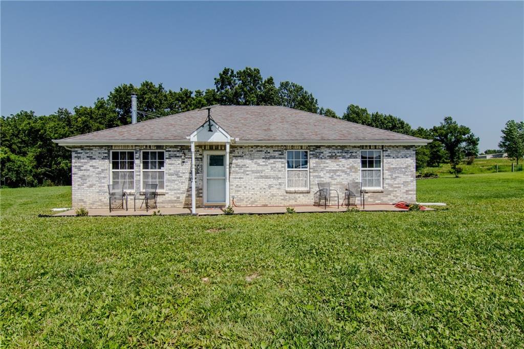 8352 Nw B Highway Property Photo 8