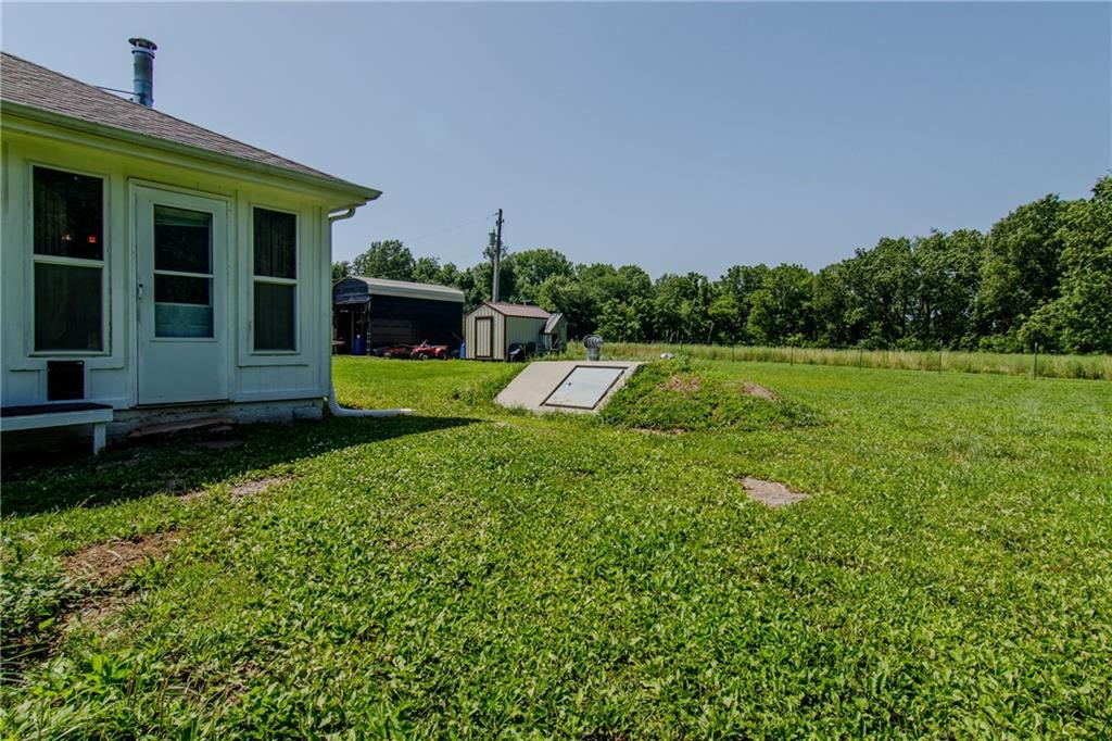 8352 Nw B Highway Property Photo 26