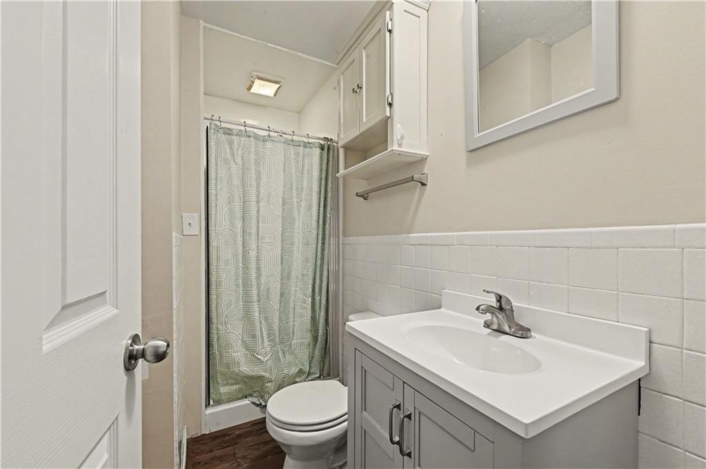 7940 N Broadway Street Property Photo 16