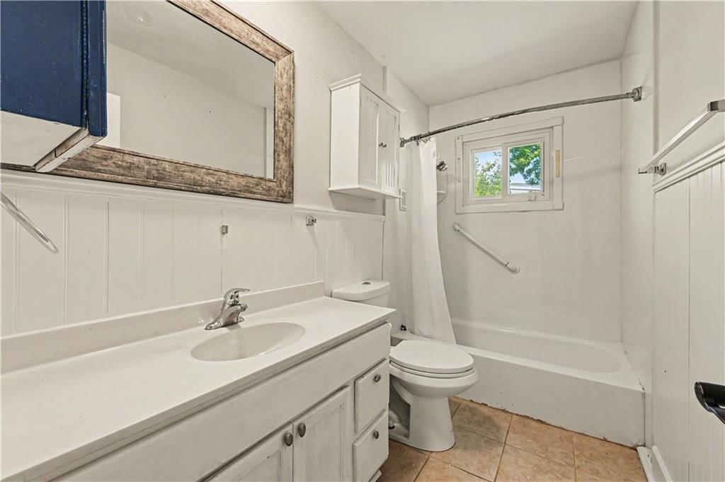 7940 N Broadway Street Property Photo 17
