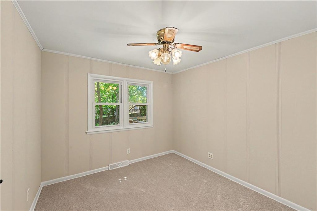7940 N Broadway Street Property Photo 20