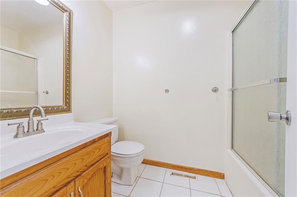 403 Ne Station Drive Property Photo 17