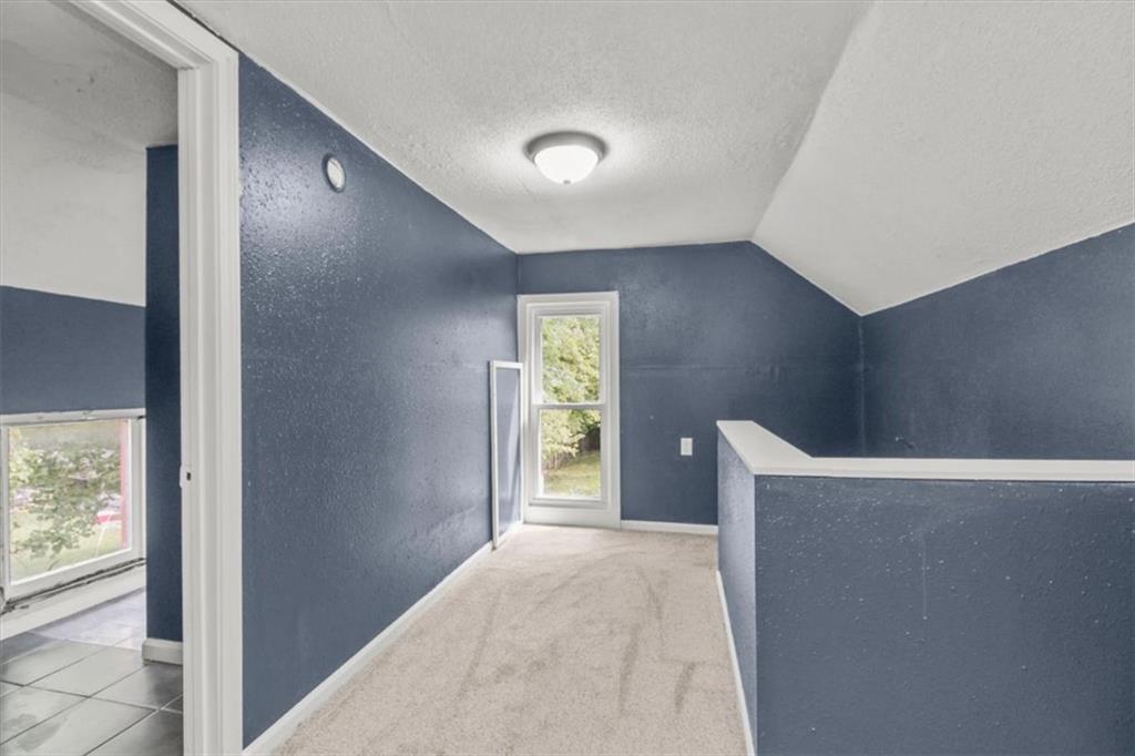 1001 S Main Street Property Photo 21