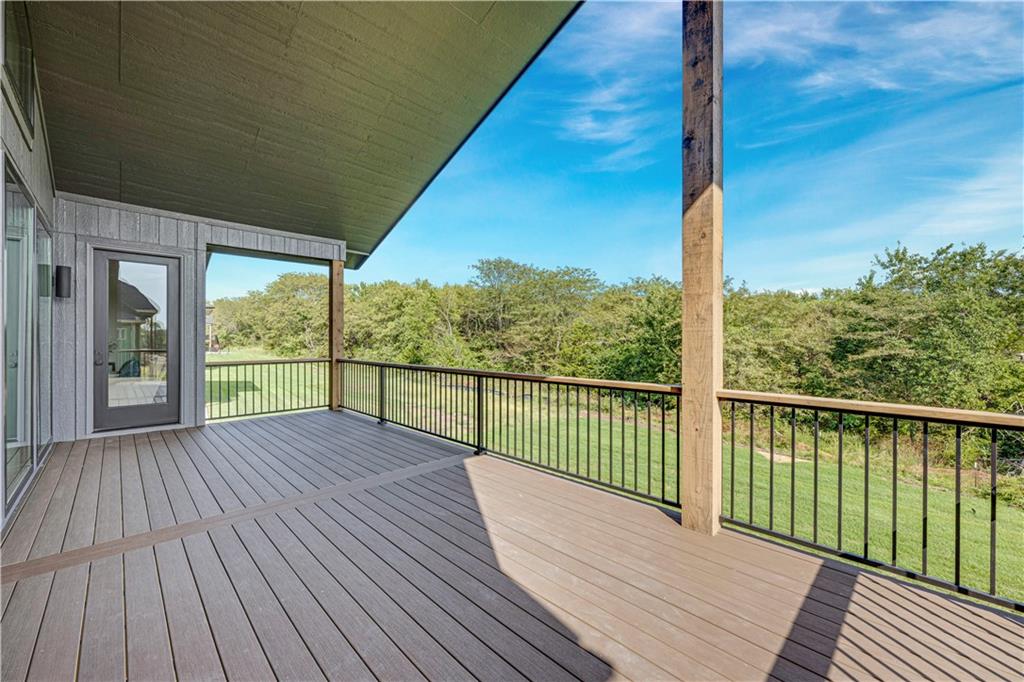 18113 Cody Street Property Photo 5
