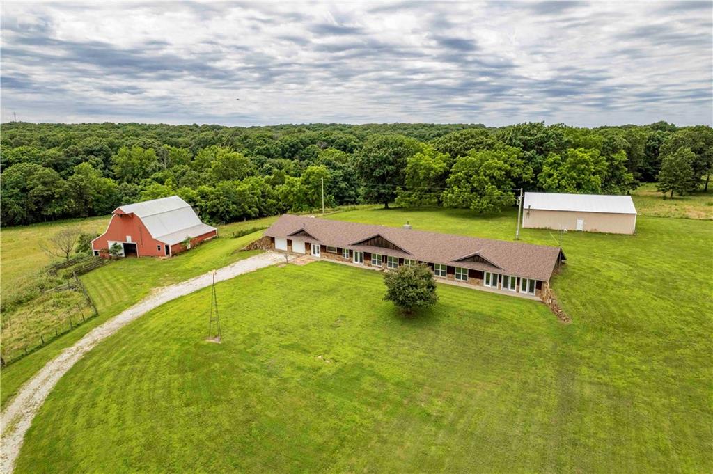 742 S 935 Road Property Photo 43