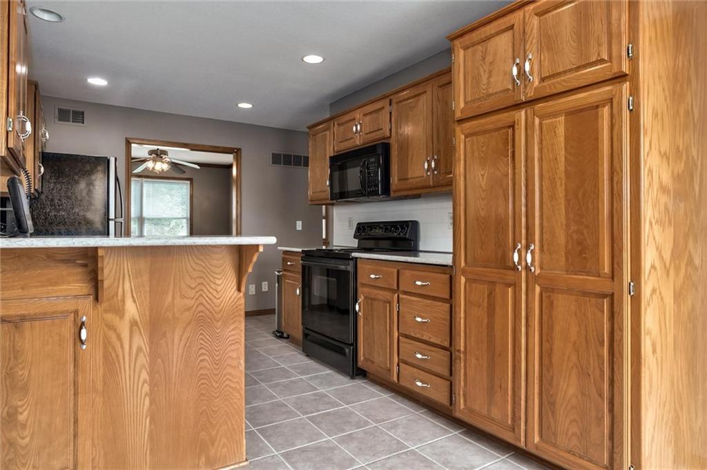 2715 Stratton Drive Property Photo 6