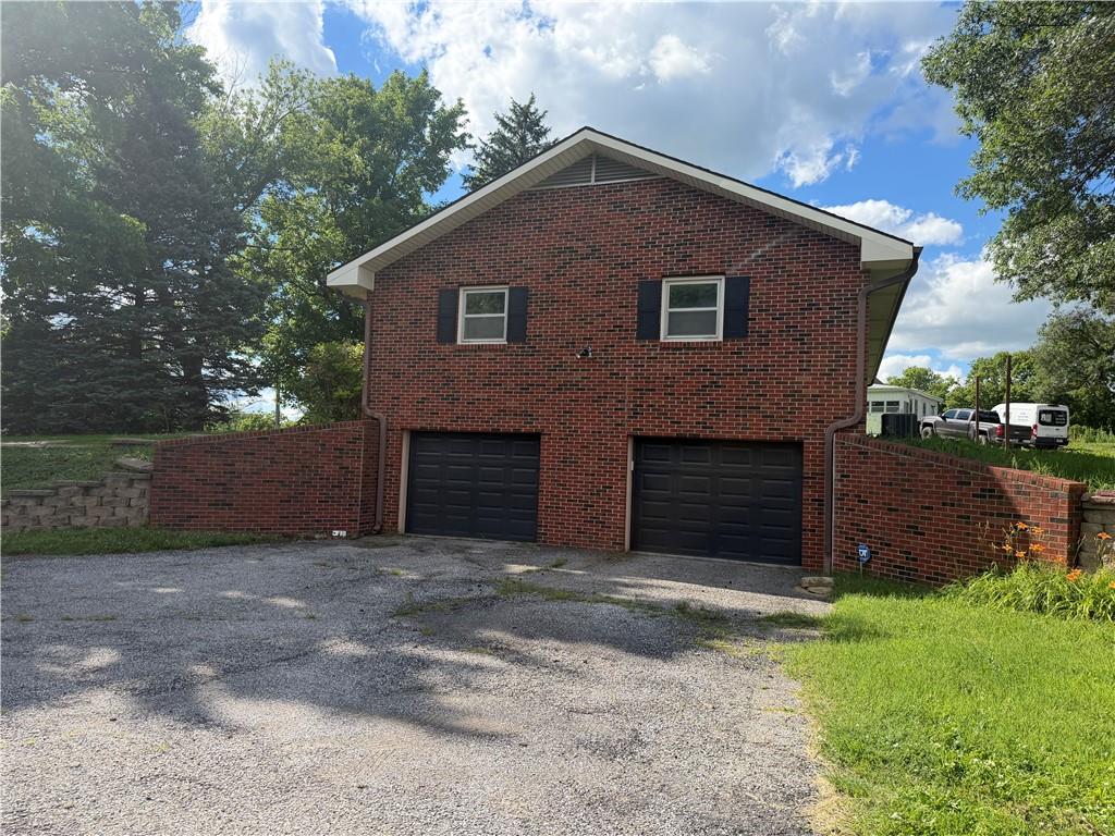 1305 S Us 71 Highway Property Photo 33