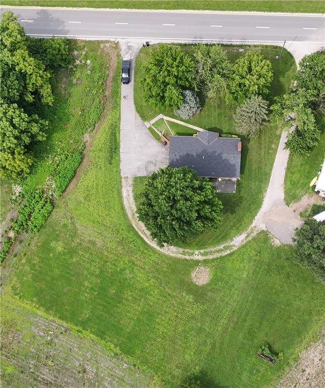 1305 S Us 71 Highway Property Photo 35