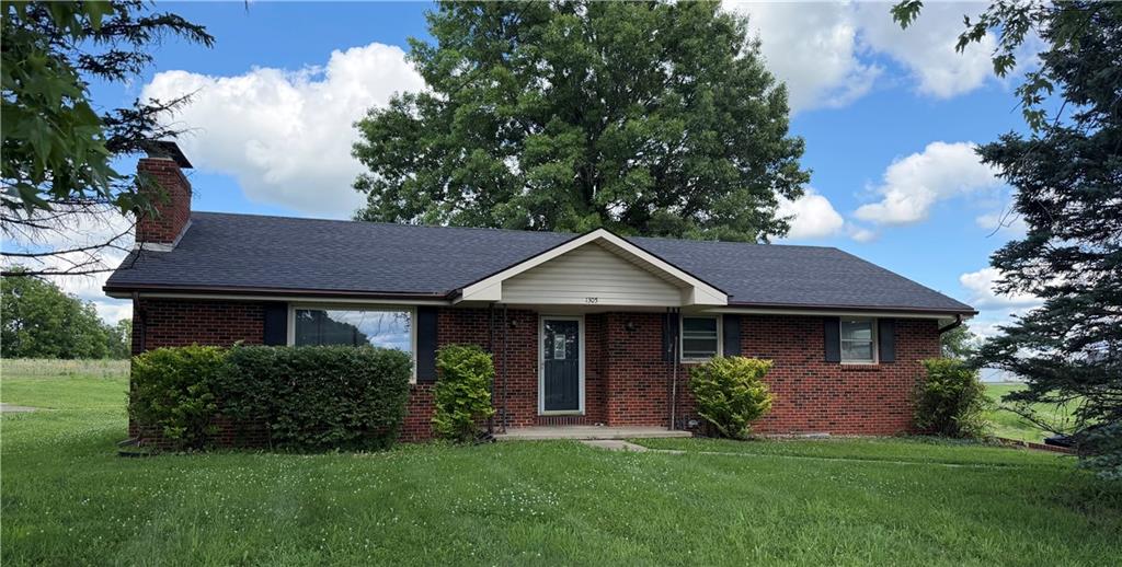 1305 S Us 71 Highway Property Photo 47