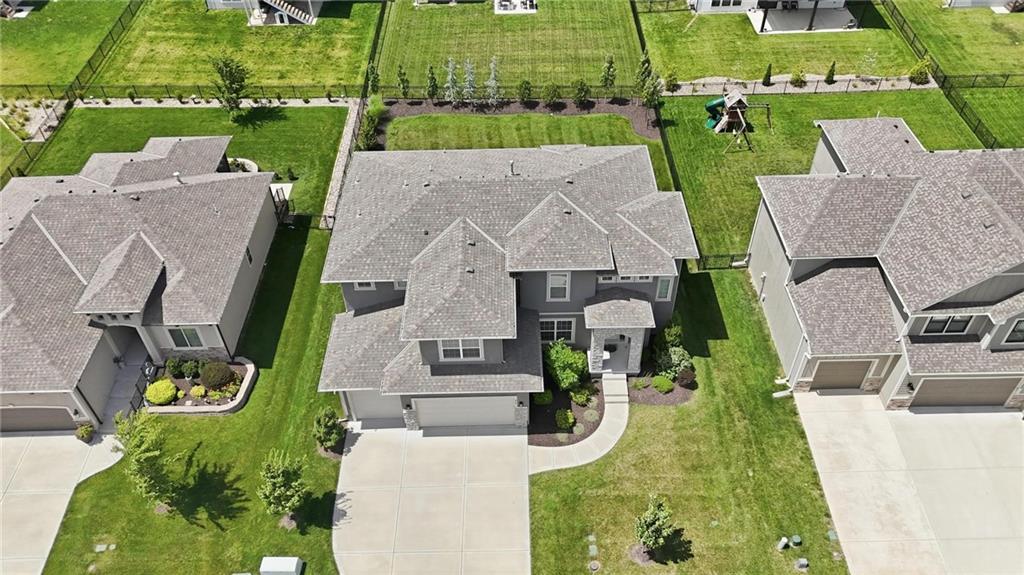 318 Nw Ambersham Drive Property Photo 58