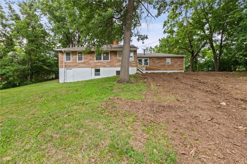 8105 E 80th Terrace Property Photo 35