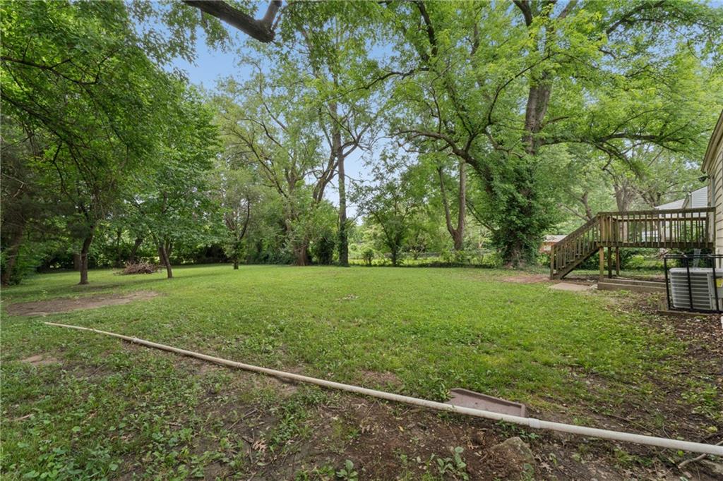 2811 S Northern Boulevard Property Photo 44