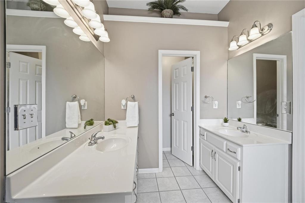 10926 N Holly Street Property Photo 23
