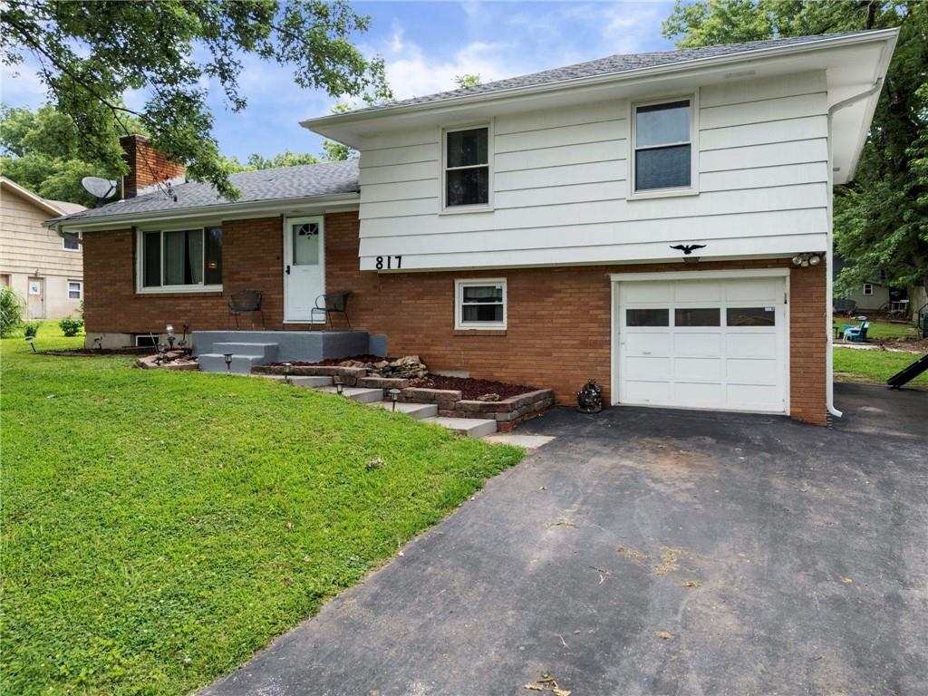 817 S Alexander Road Property Photo 2