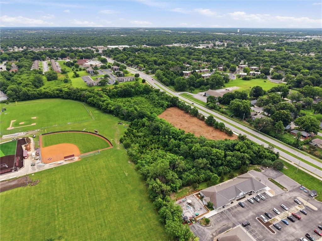 E Chipman Road Property Photo 14