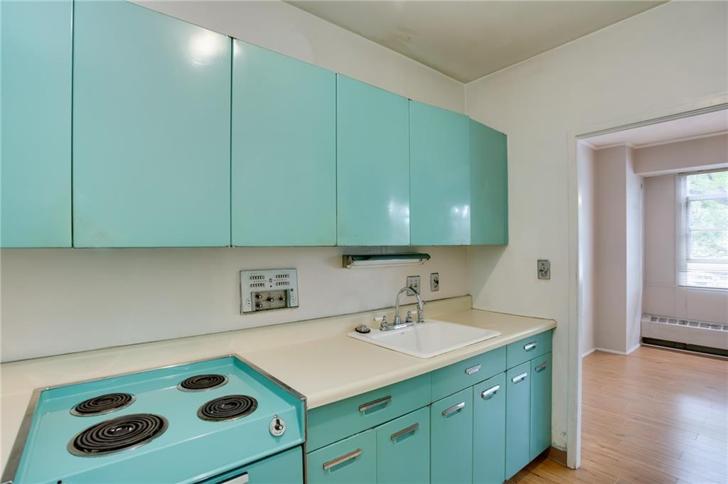 333 W Meyer Boulevard Property Photo 13