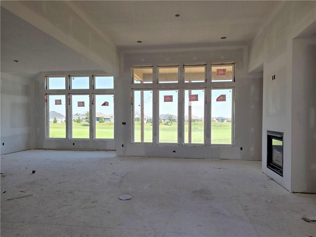 4413 Tee Box Drive Property Photo 5