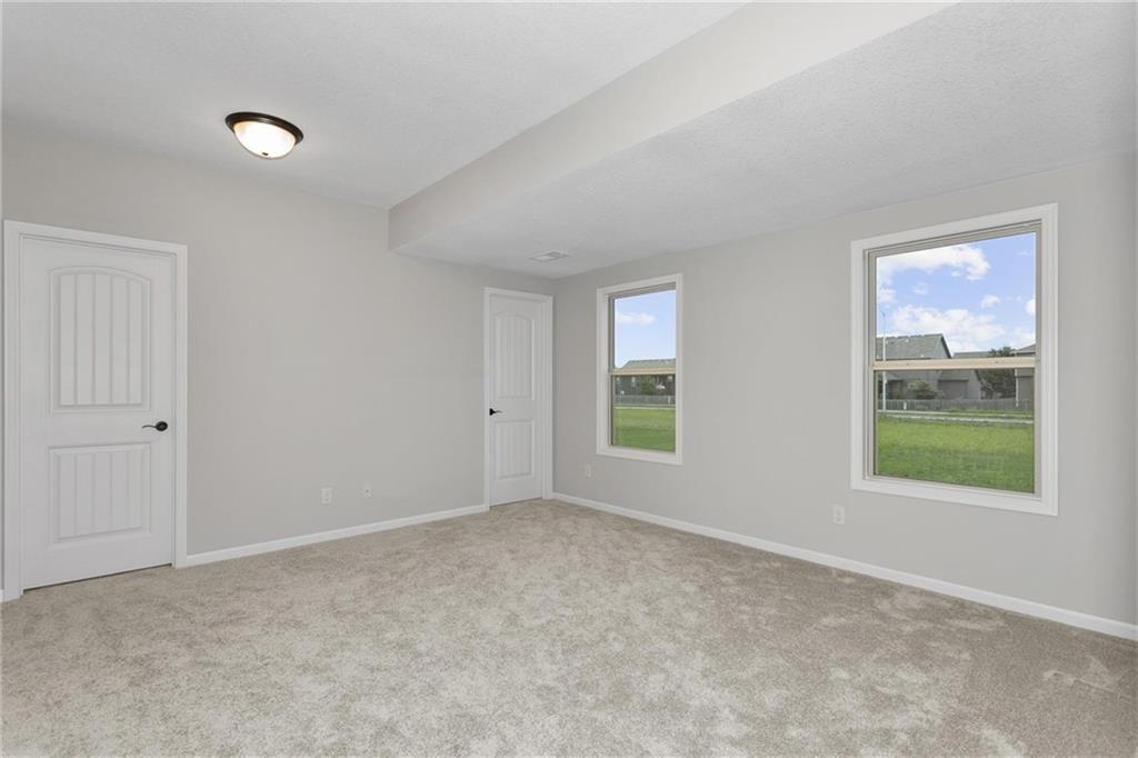 11016 N Corrington Avenue Property Photo 27