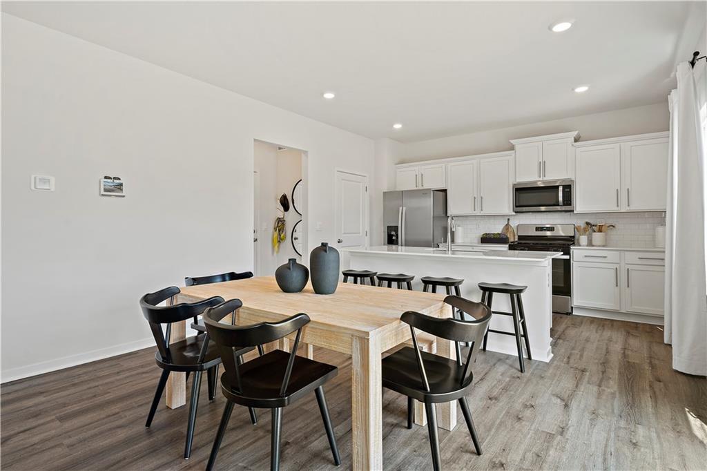 714 Solstice Circle Property Photo 14