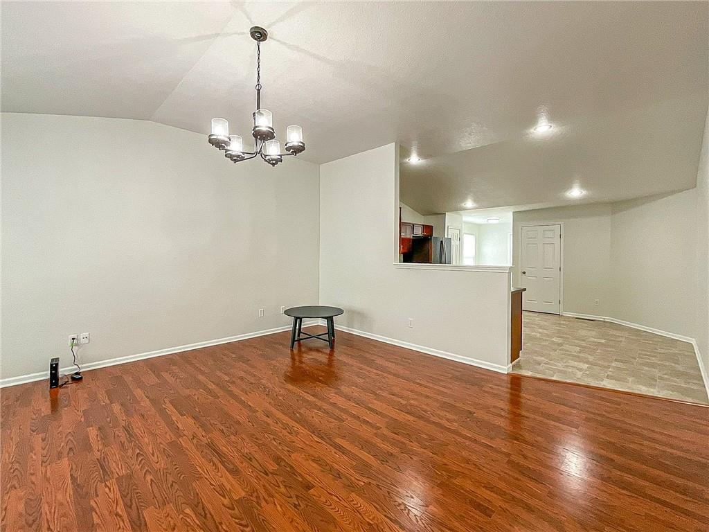 14404 Eastern Court Property Photo 6