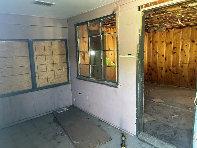 3705 Freeman Avenue Property Photo 4