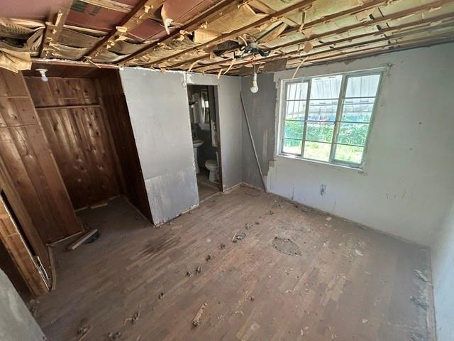 3705 Freeman Avenue Property Photo 9