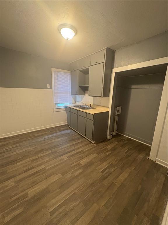 5214 Scarritt Avenue Property Photo 7