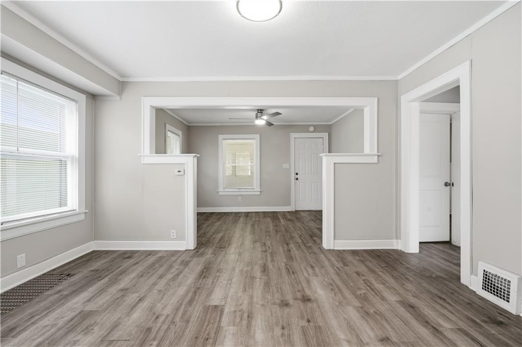 5423 Wabash Avenue Property Photo 4