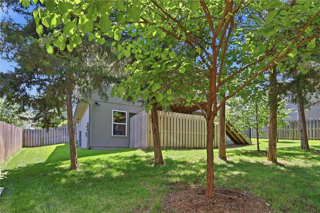 34486 W 84th Terrace Property Photo 35