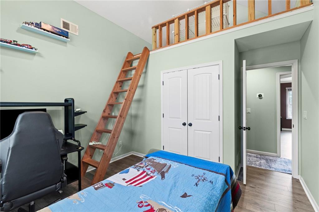 2907 Ne Viewpark Place Property Photo 42