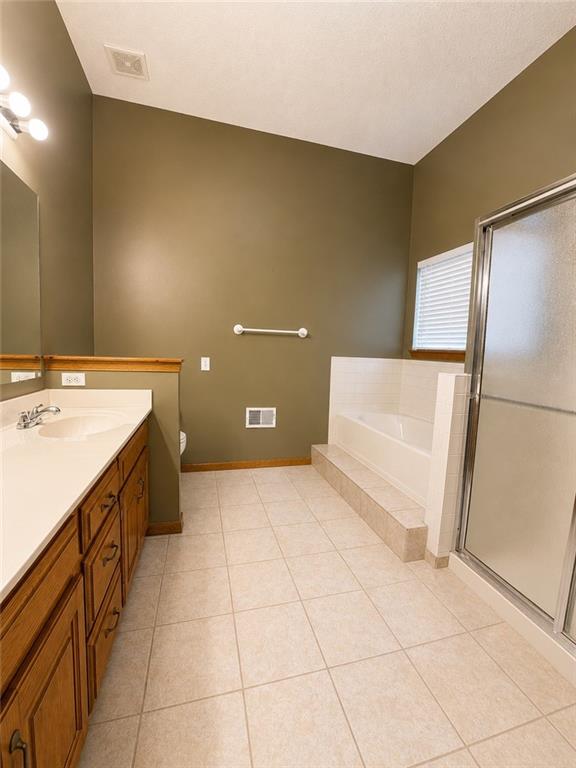 1181 E Meadow Lane Property Photo 23