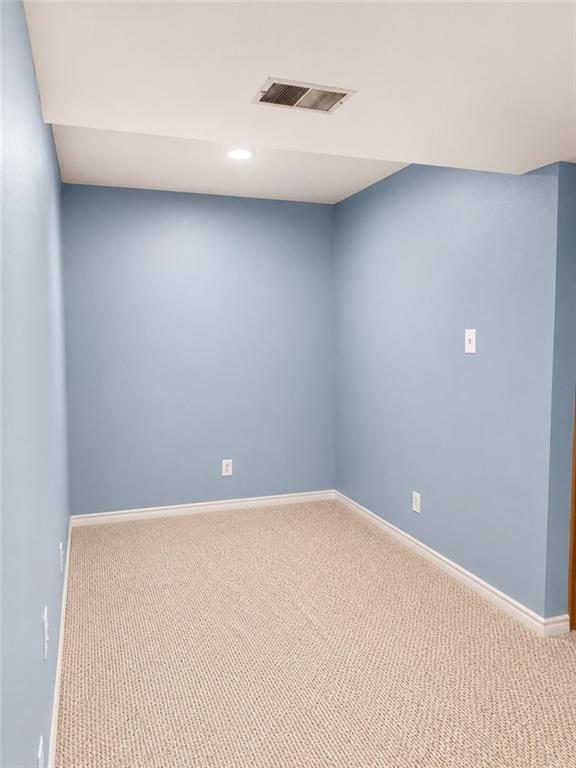 1181 E Meadow Lane Property Photo 28